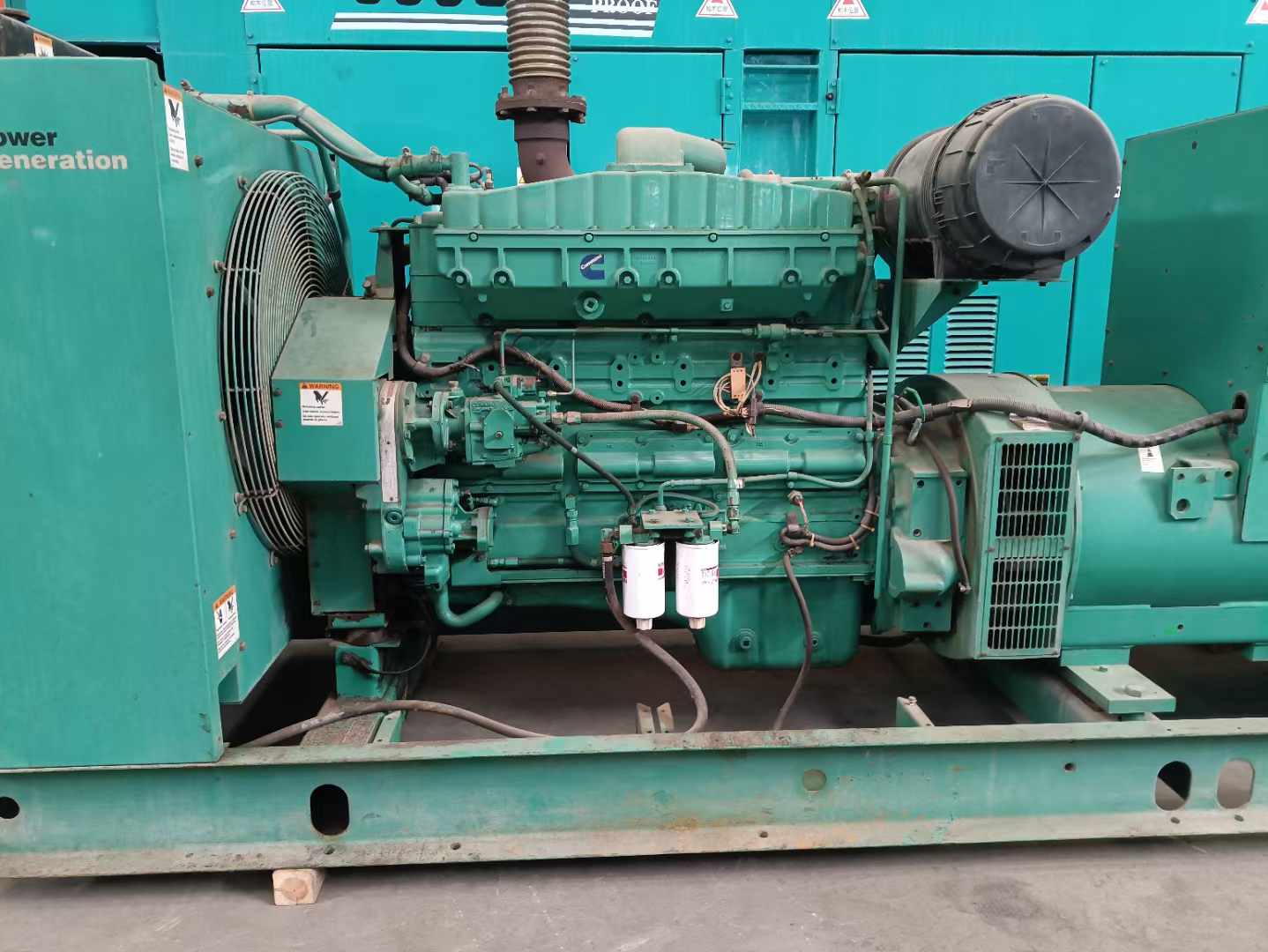 大洼过载会对 600kW 柴油发电机组造成哪些损害？